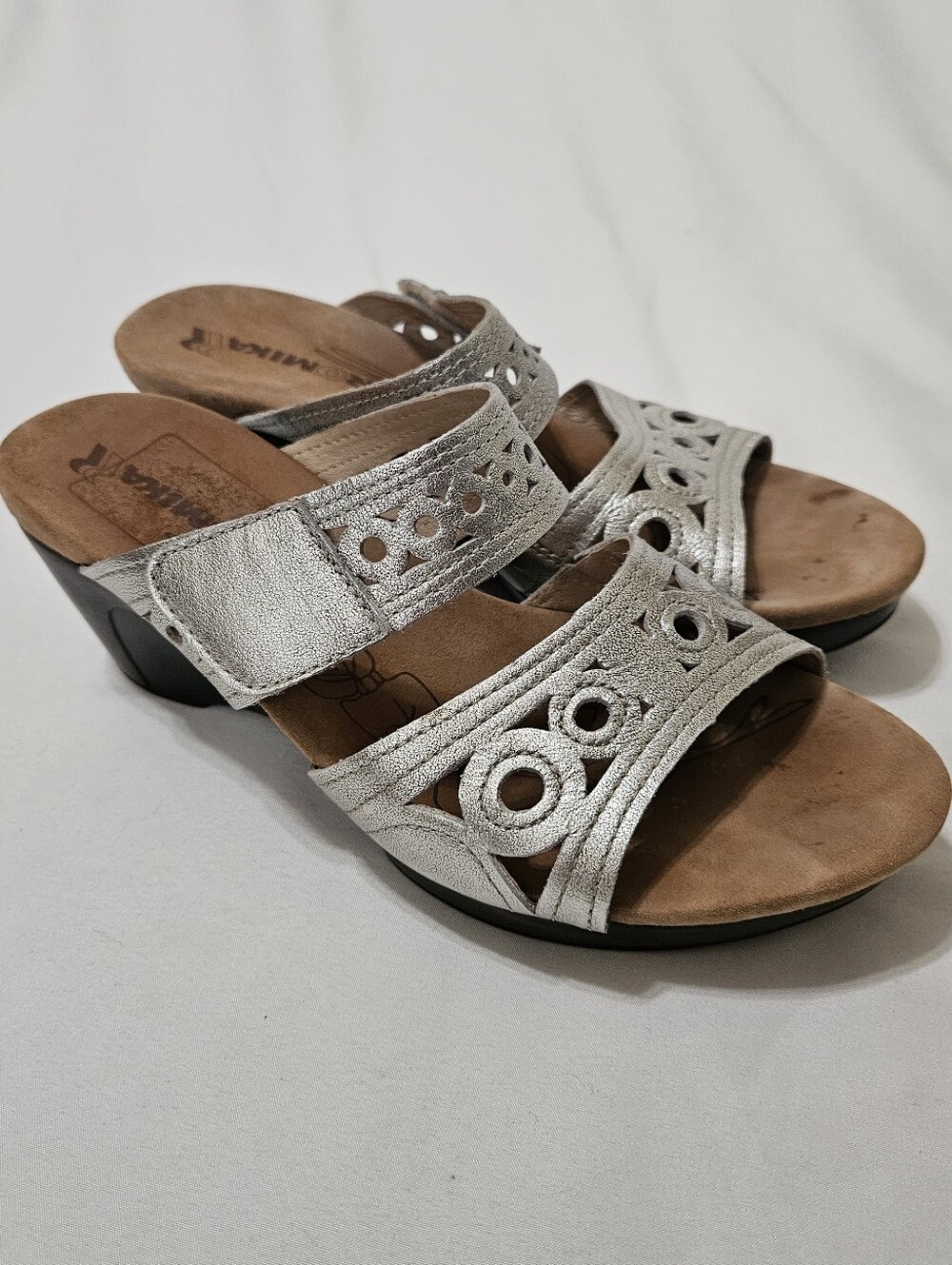 Romika Waikiki Womens Sz US 7.5 EU 38 Metallic Slide Leather Comfort Adjustable